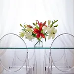 Nadiona Apt